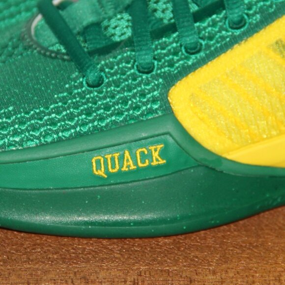Nike Sabrina 1 Oregon Ducks Basketball Shoes Womens 7.5 Green Yellow - Picture 3 of 7